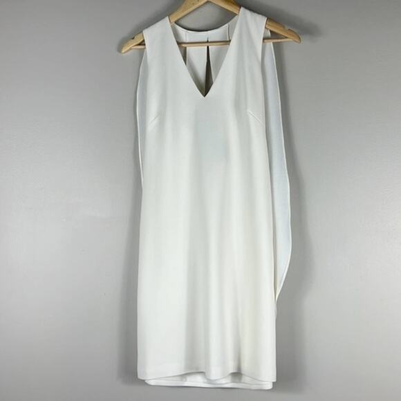 Vince Camuto NWT Sleeveless Crepe V Neck Dress with Overlap Back - Picture 2 of 7